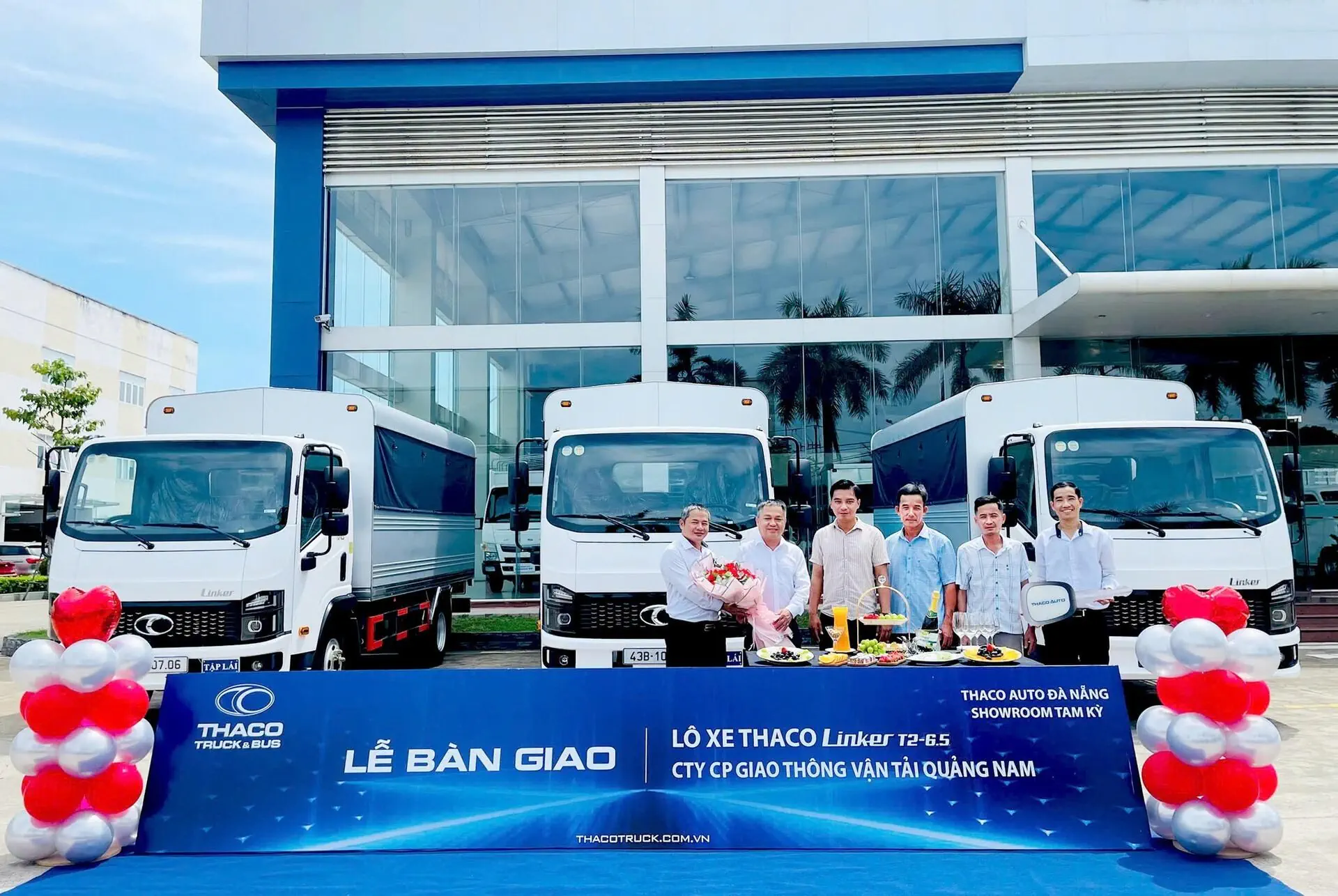 THACO AUTO TẢI & BUS ĐÀ NẴNG - Showroom Tam Kỳ vinh dự bàn giao lô xe tải THACO LINKER T2-6.5 đến Công ty CP Giao Thông Vận Tải Quảng Nam.
